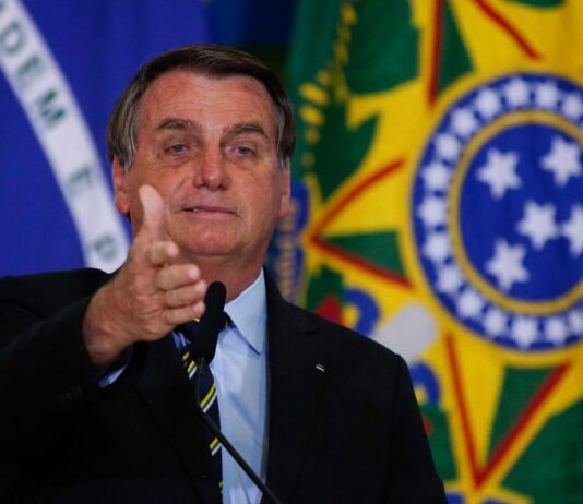 Ex-Presidente Bolsonaro comenta sobre operação da PF “Surpreso com essa busca e apreensão”