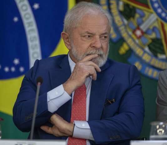 Em Pesquisa da Quaest 86% do mercado avalia governo Lula como negativo