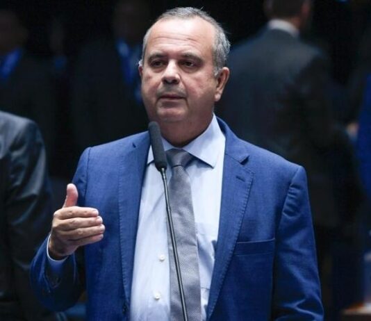 Perseguição? Líder da oposição sofre processo de cassação em crime prescrito