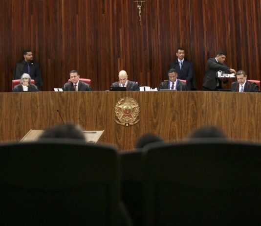 TSE se recusa a dar informações sobre regra que ampliou seus poderes