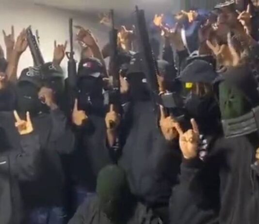 Facção criminosa Los Lobos reivindica assassinato de candidato a presidente do Equador