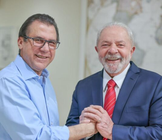 Trabalhadores não devem ter o direito de rejeitar imposto sindical, diz ministro Marinho