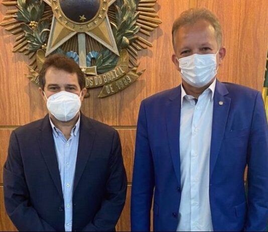 Crise no PDT: Presidente nacional do partido diz que ‘anuência’ dada a Evandro Leitão é ‘totalmente nula’