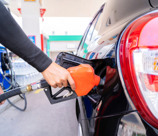 Imposto sobre combustíveis vai ter novo aumento no Brasil em 2026.