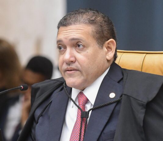 Nunes Marques diverge de Moraes em julgamento e dar pena bem mais branda ao réu do 08/01