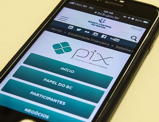 Vírus de celular que desvia Pix e limpa conta já é o segundo com mais registros na América Latina