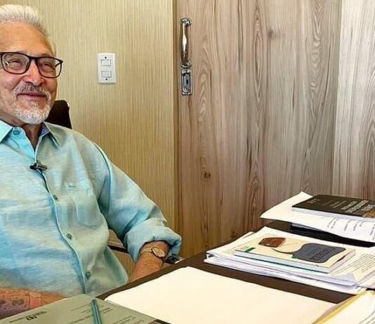 MPCE pede afastamento do prefeito de Limoeiro e quer multa de R$ 333 mil