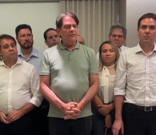 Crise no PDT: Grupo de Cid Gomes consegue assinaturas para nova eleição no partido