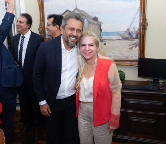 Crise no PT? Jornalista afirma que Elmano fechou apoio a Luzianne Lins para prefeitura de Fortaleza