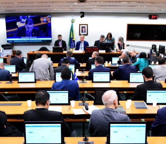 Câmara quer que Dino explique queda na apreensão de drogas