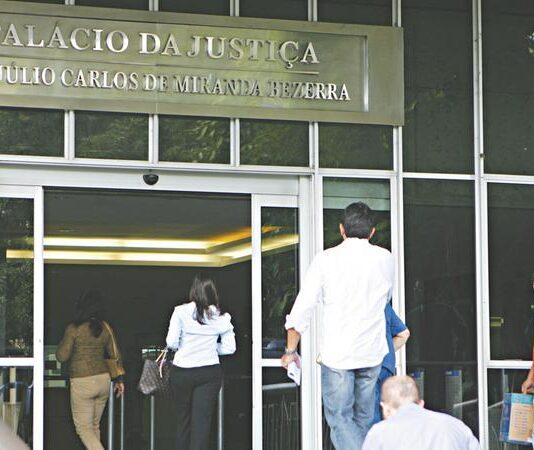 Impunidade: Condenado por integrar facção após intimidar eleitores de Bolsonaro é absolvido em recurso no TJCE