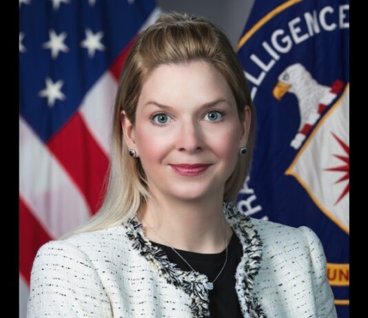 Vice-diretora da CIA posta imagem pró-Palestina em suas redes sociais