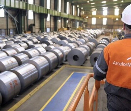 Crise no Brasil: Siderúrgica de aço vai parar suas fábricas no Brasil e dar férias coletivas