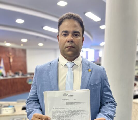 Com promessa de gastos de mais de 12 milhões, vereador Julierme Sena requer a Prefeitura esclarecimentos sobre custos do Reveillon