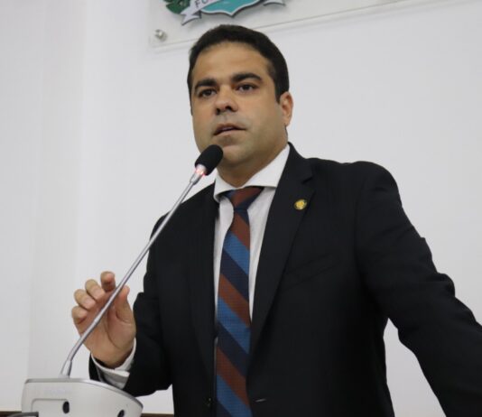 Projeto do Ver. Julierme Sena proíbe uso de verbas públicas em eventos que sexualizem crianças