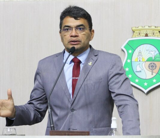 Dep. Sargento Reginauro denúncia que empresa do irmão do Ministro Camilo Santana ganhou mais de 90 milhões em 2 anos