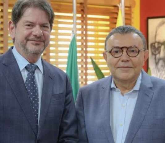 Cid Gomes se reúne com Presidente do PSB e pode ser seu novo destino