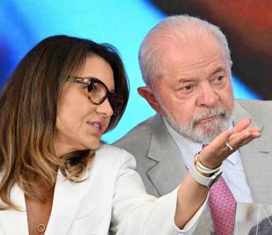 Lula diz que Janja é ‘farol’ no governo: ‘Quando tem coisa errada, ela chama a atenção’