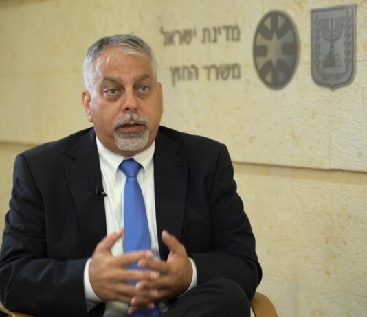 Israel acusa Africa do Sul de ser braço jurídico do Hamas