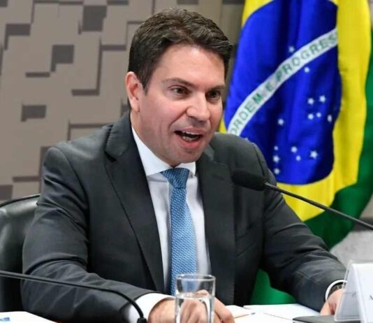 Após despontar como pré-candidato a prefeito do RJ, Ramagem é alvo de operação de busca e apreensão da PF