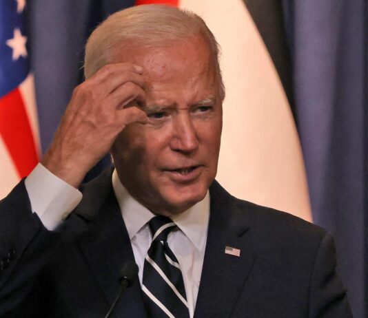 Joe Biden não lembra quando foi vice-presidente e nem quando o filho morreu