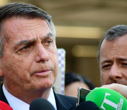 Perseguição? Bolsonaro depõe na PF sobre ‘importunação’ a baleia nessa terça-feira (27)