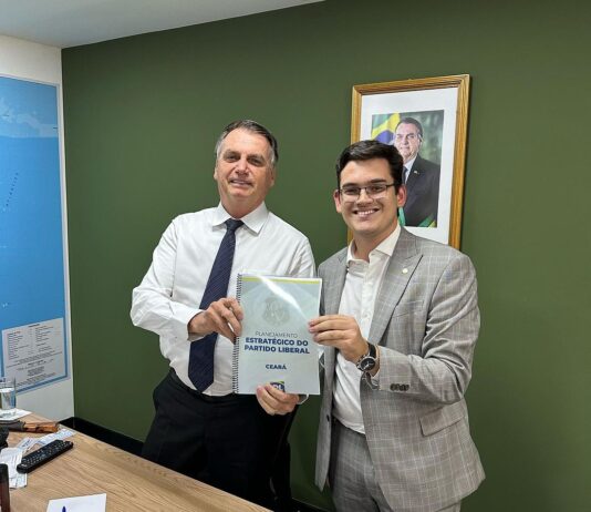 Direção do PL no Ceará informa que Bolsonaro deve vir no estado entre Março e Abril