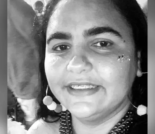 Mãe de bebê feito refém em farmácia de Fortaleza morre três dias após ser baleada pelo marido