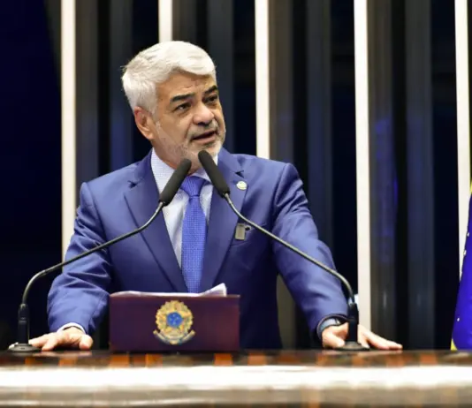 Senador do PT aciona a PGR e pede cassação do registro do PL