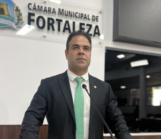 “Gestão do Sarto termina na pior forma possível”, afirma ver. Julierme Sena após criticar situação dos CAPs em Fortaleza