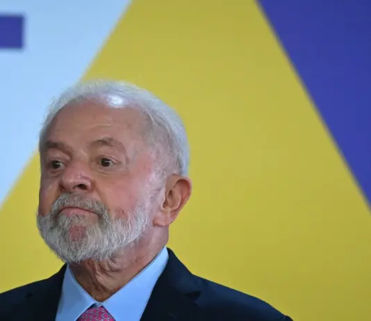 Em 2024, reprovação do governo Lula aumenta quase 10 pontos