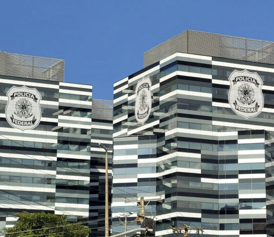 PF de Moraes expôe conversa entre empresário e advogado desrespeitando código de ética da OAB