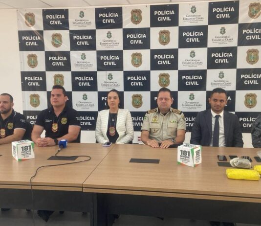 Facção Comando Vermelho é suspeita de ameaçar moradores e cometer crimes contra policiais no Pirambu