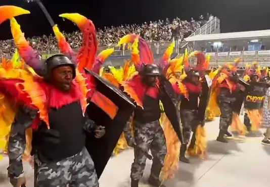 Após demonizar policiais em desfile, deputados querem barrar recursos públicos à Vai-Vai