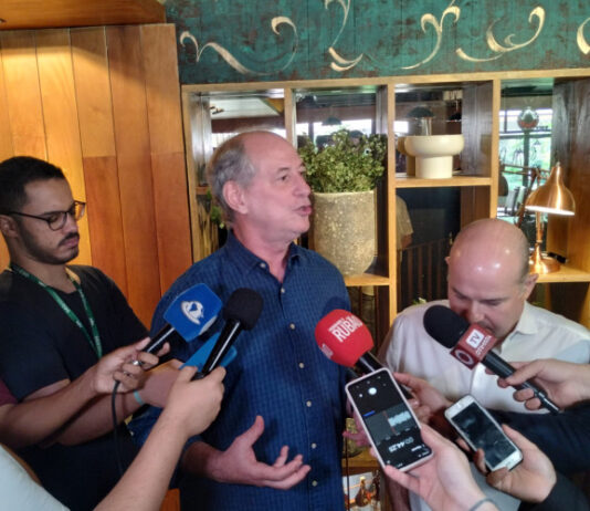 Crise na esquerda: Ciro diz que Luizianne é vítima da “ditadura” de Camilo e acusa ministro de destruir o PT