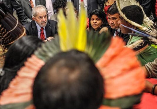 Lula é denunciado por genocídio de indígenas yanomami no Tribunal Internacional de Haia