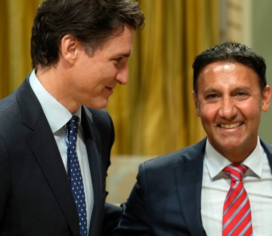 O primeiro-ministro do Canadá quer implantar prisão perpetua por crime de opinião