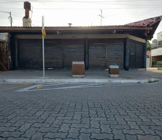 Quem manda no Ceará? Facção criminosa fecha comércio no bairro Vila Velha após morte de um dos líderes do grupo