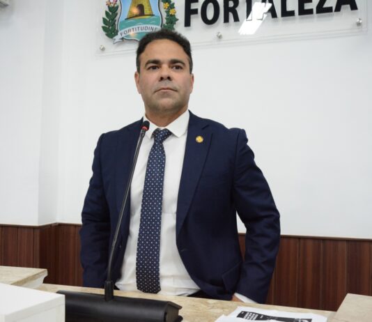 Reforço na segurança: Vereador Julierme Sena propõe alteração em edital para convocação de mais guardas municipais em Fortaleza