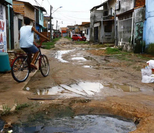 Mais de 33 milhões de brasileiros vivem sem acesso à água potável