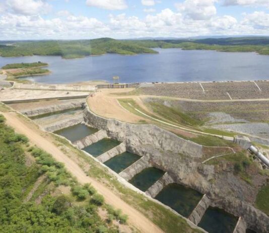Bombas da transposição do Rio São Francisco quebram no Ceará e coloca em risco o abastecimento de água da população da Região Metropolitana de Fortaleza