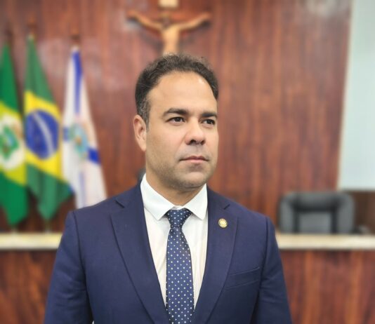 Vereador Julierme Sena apresenta projeto para instalação de câmera de reconhecimento facial para prender bandidos