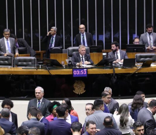 Câmara aprova urgência de projeto para frear ações do MST