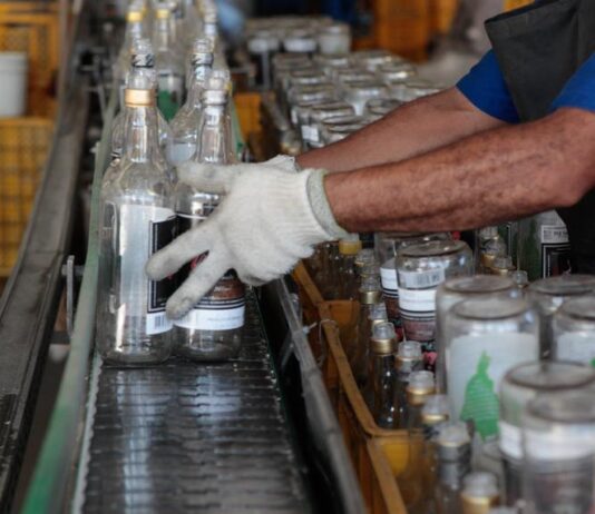 Imposto do ‘pecado’ será maior para vodca e cachaça produzidas no Ceará com Reforma Tributária