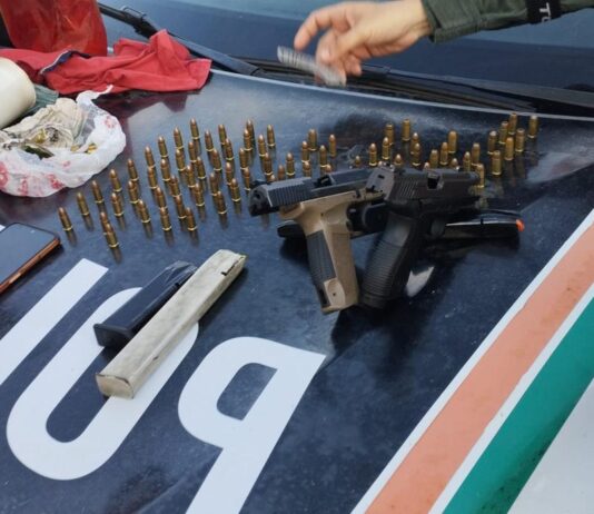 Duas pessoas morrem em troca de tiros entre tenente-coronel da PM e bandidos