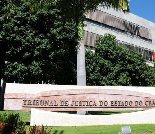 PEC do Quinquênio pode subir custo em R$ 67 milhões no Judiciário do CE; valor compraria 600 ambulâncias