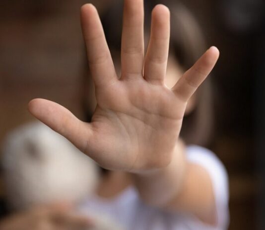 Número de estupros de crianças até 4 anos aumenta 29,3% entre 2022 e 2023 no Ceará