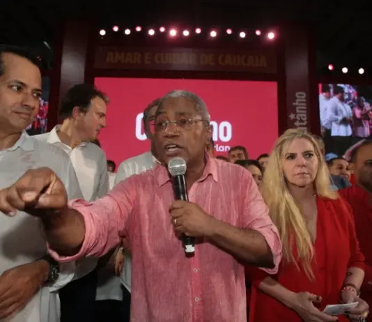 Candidato do PT em Caucaia vai de Che Guevara a Jesus Cristo em discurso durante convenção do partido