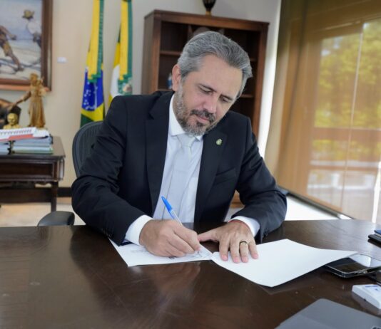 Governo do PT no Ceará abre nova licitação de 100 milhões de reais para gastos com publicidade e propaganda