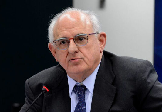 Ex-ministro do STF diz que 8/1 não foi ataque à democracia